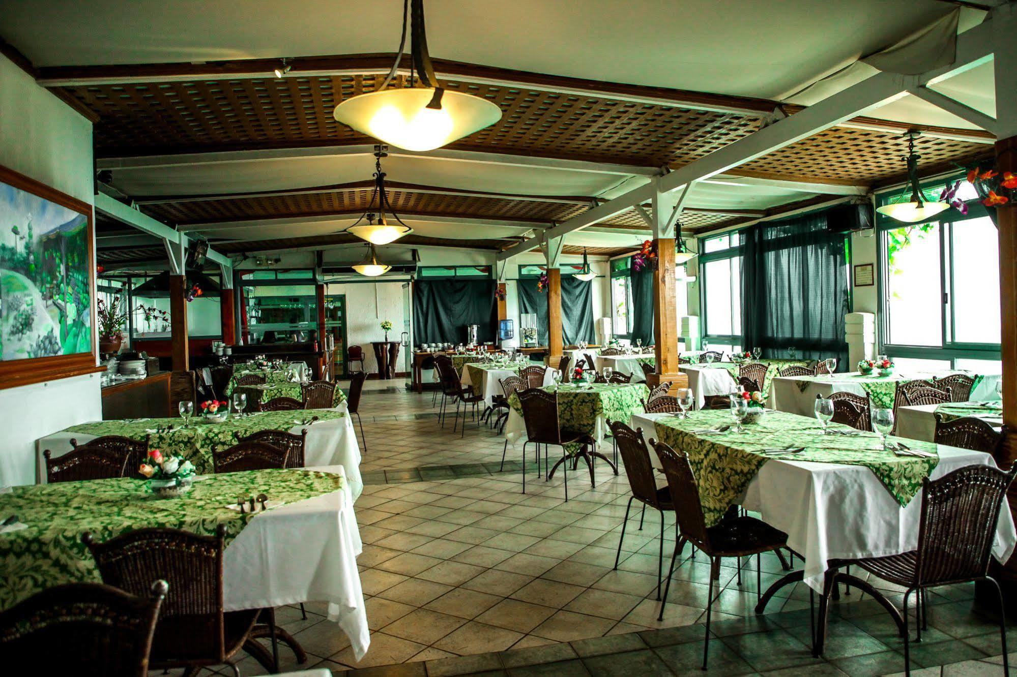 Days Hotel Tagaytay Tagaytay City Exterior foto