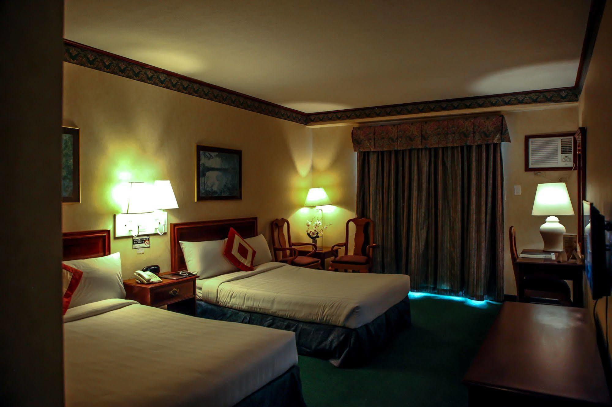Days Hotel Tagaytay Tagaytay City Exterior foto
